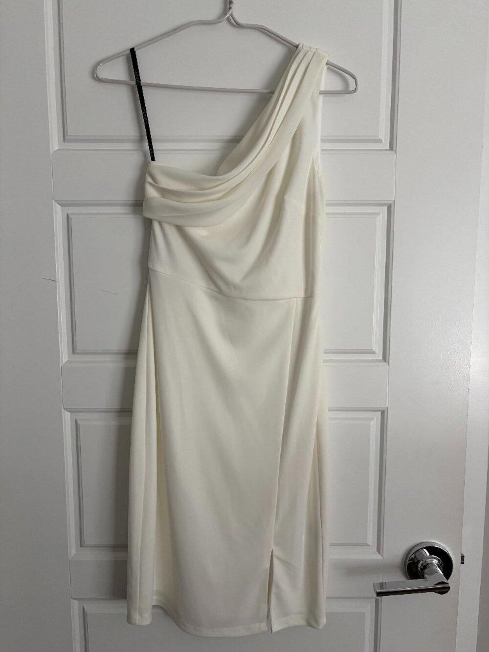 LAUNDRY by Shelli Segal Pleat-Neck One-Shoulder Midi Dress